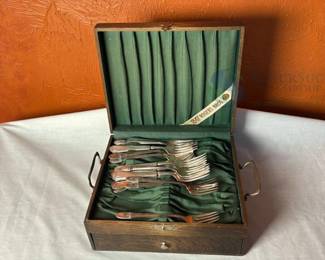 Silverware Set with Decorative Handles, Wooden Box, Approx. 23 Pieces