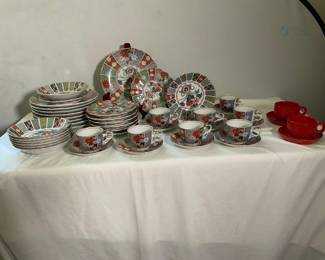 Thomas Germany Porcelain Dinnerware Set, Floral Geometric Design