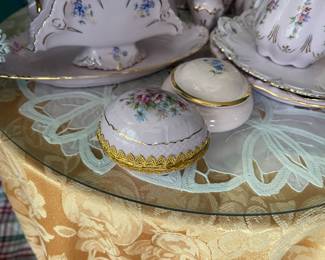 Pink porcelain trinket box