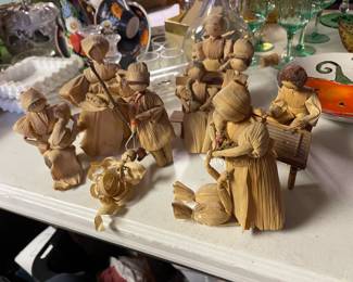Handmade Corn Husk figurines