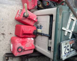 Gas cans