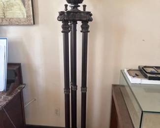 3210 Floor Lamp