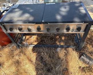 2904 Bakers Chefs 8 Burner Barbecue