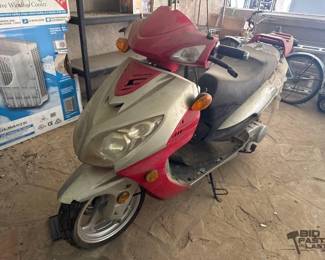 20 Baja SC150 Scooter