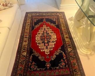 6' x 10' Turkish area rug. +150 years old