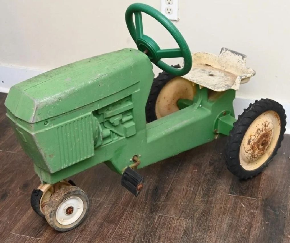 John Deere Pedal Tractor