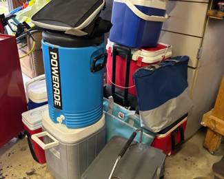 Portable coolers 