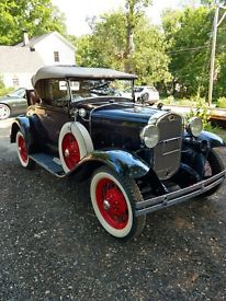 1931 Ford Model A Deluxe Roadster with Twin Side Mount - garage kept!