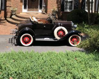 1931 Ford Model A Deluxe Roadster with Twin Side Mount