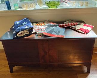 VINTAGE LANE CEDAR TRUNK & AMERICANA
