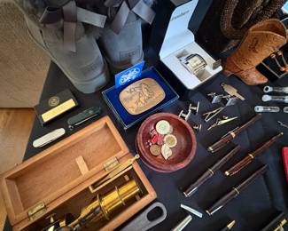 ANTIQUE BRASS FIELD MICROSCOPE