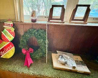 CHRISTMAS DECOR