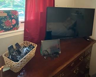 SMART TV & ELECTRONICS