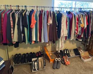 LADIES CLOTHING & SHOES