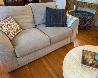 LOVESEAT