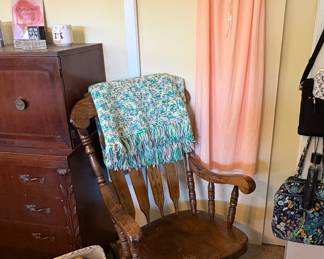 ROCKING CHAIR
LINGERIE - HAS BEEN REMOVED