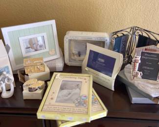 Baby Keepsakes And Frames Hallmark Enesco