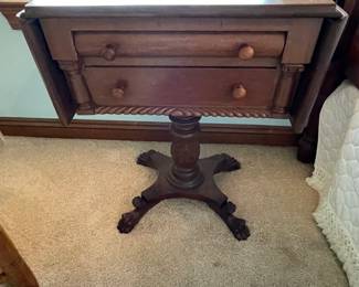 American Federal mahogany sewing table