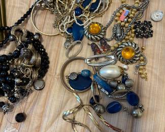 Gold & Sterling Jewelry 