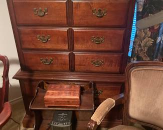 Mid century modern bed room chest of drawers