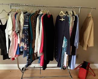 Clothing - women's - size L - 2X