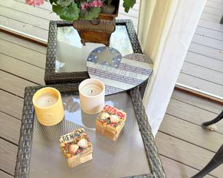 All-season wicker side tables with glass tops