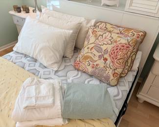 Down pillows, occasional pillows, full-side sheet set, quilt and more