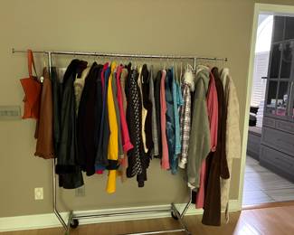 Jackets, sweaters and robes - women's size L - 2 X