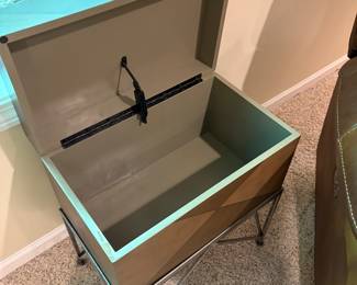 Side storage table (inside)
