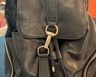 Leather "back-pack" purse - excellent conditon 