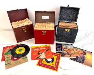Lot 4792 Vintage 45 RPM Vinyl Records in Storage Cases Elvis Presley Frankie Avalon More