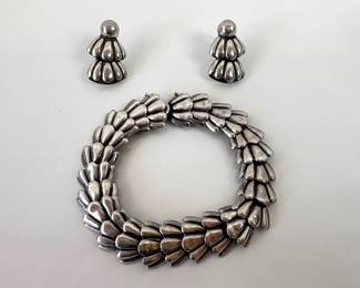 Lot 4725 Los Castillo Taxco Sterling Silver Bracelet Earrings