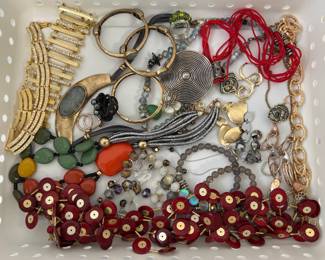 Lot 4706 Costume Jewelry Red and Gold Tones
