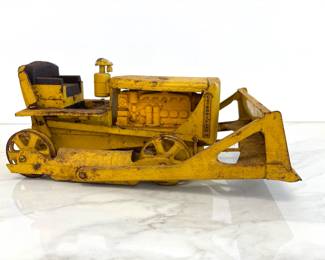 Lot 4507 Vintage Doepke Caterpillar D6 Bulldozer
