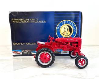 Lot 4517 Franklin Mint Farmall Super A Farm Tractor Diecast Model
