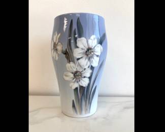 Lot 4788 Royal Copenhagen Nouveau Vase 2778 65A