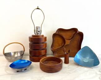 Lot 4575 MCM Decor Cedar Lamp Wood Metal Danish Bowls Cheese Servers