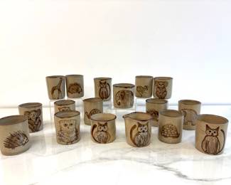 Lot 4632 Signed Janet Resnick Studio Art Pottery Animal Cups etc