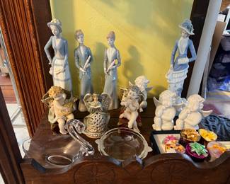 Decorative porcelains