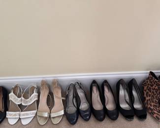 Women’s shoes 