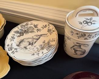 Several beautiful dish sets 