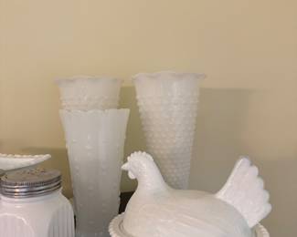 Milk glass hen on nest 