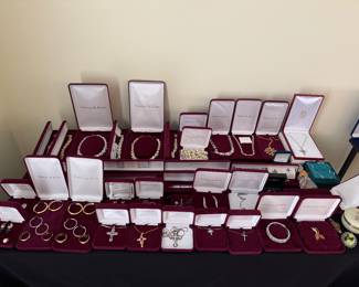 So much camrose and kross jewelry 