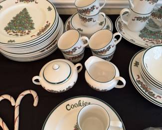 Johnson bros Christmas tree dish set 