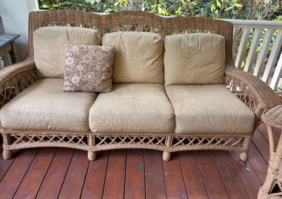 wicker patio sofa