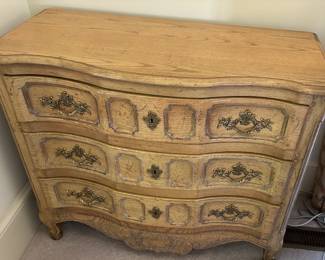 3 drawer chest