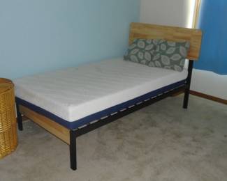 Twin size bed set