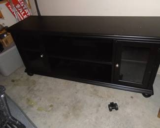 Entertainment center