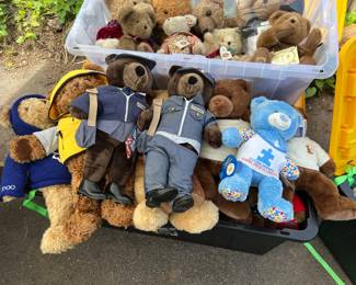 Gund Bears!!!!!bin full!!!