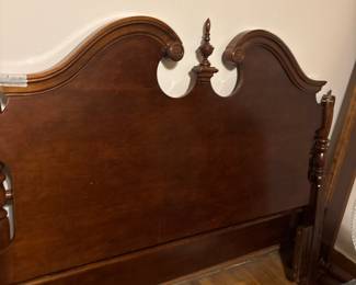 Queen size head, footboard with rails
